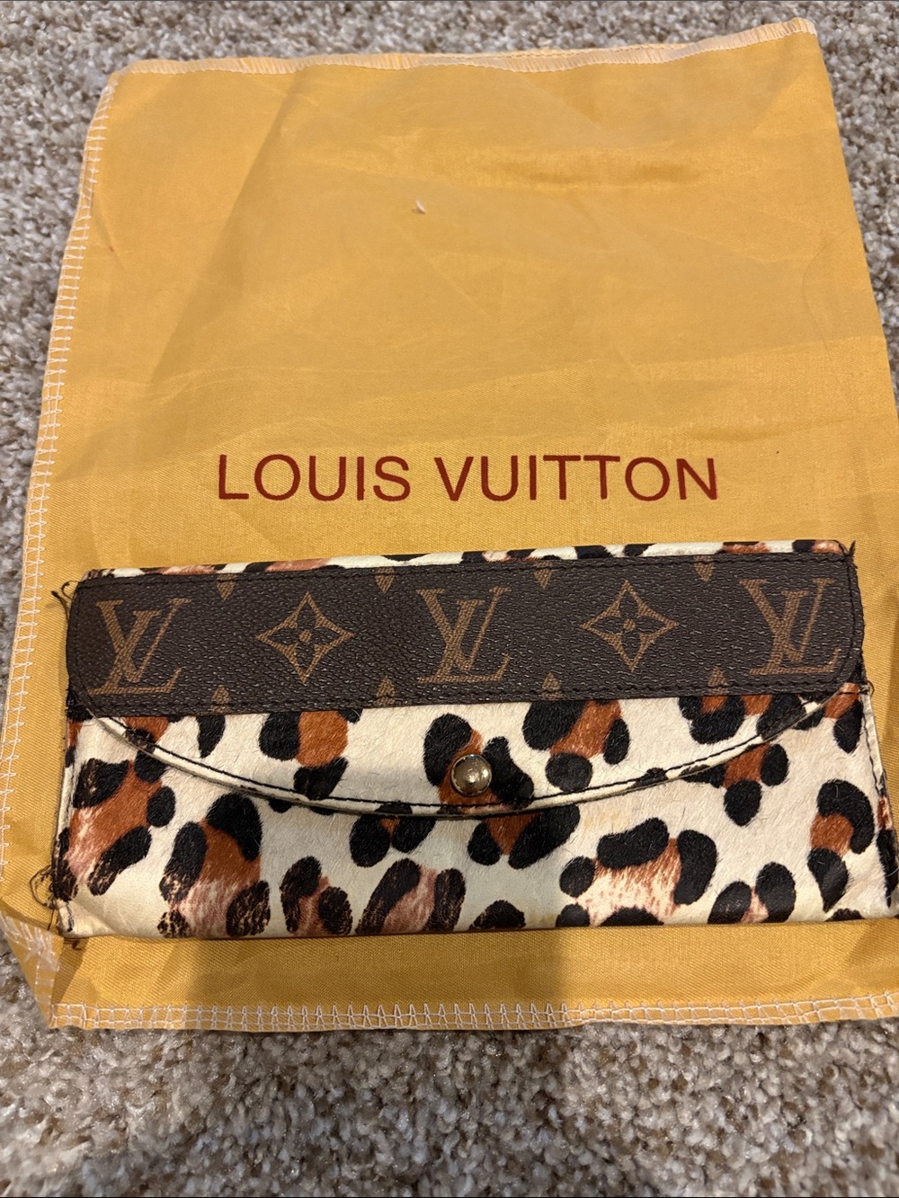 Faux Louis Vuitton Monogram Leopard-Print Continental Wallet - Brown/Black/Tan